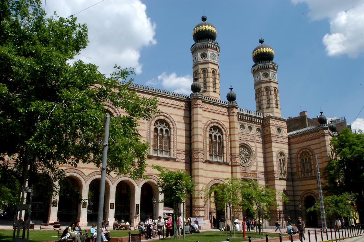 Little Americas Museum Apartments Budapest Ngoại thất bức ảnh